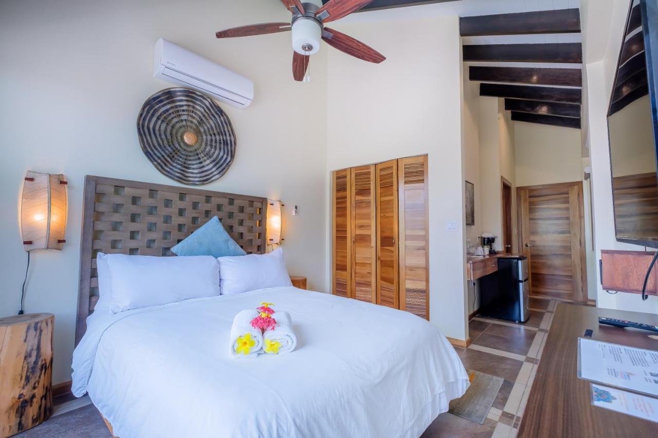 Brisa Oceano Resort Placencia Eksteriør bilde