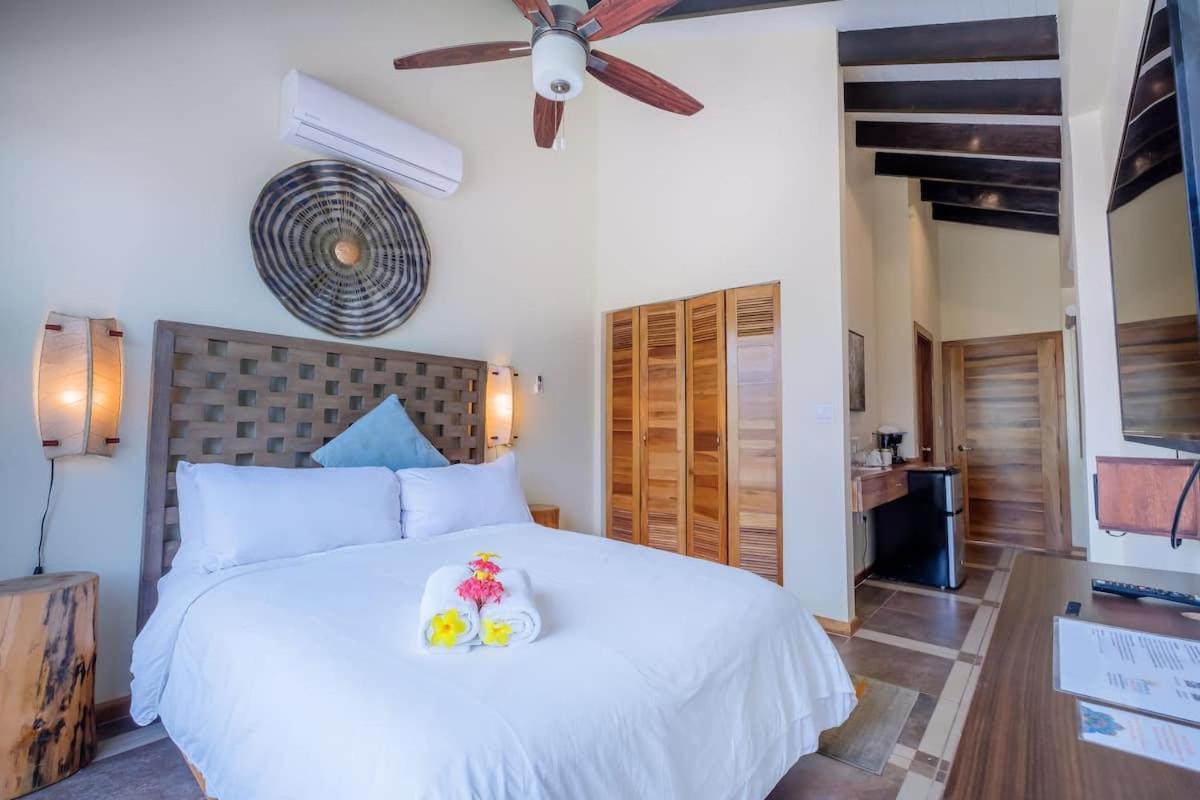 Brisa Oceano Resort Placencia Eksteriør bilde